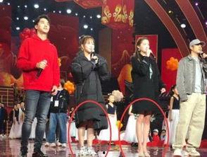 娱乐圈爆料客春晚,揭秘明星幕后故事,笑料与感动并存 第3张 娱乐圈爆料客春晚,揭秘明星幕后故事,笑料与感动并存 第3张