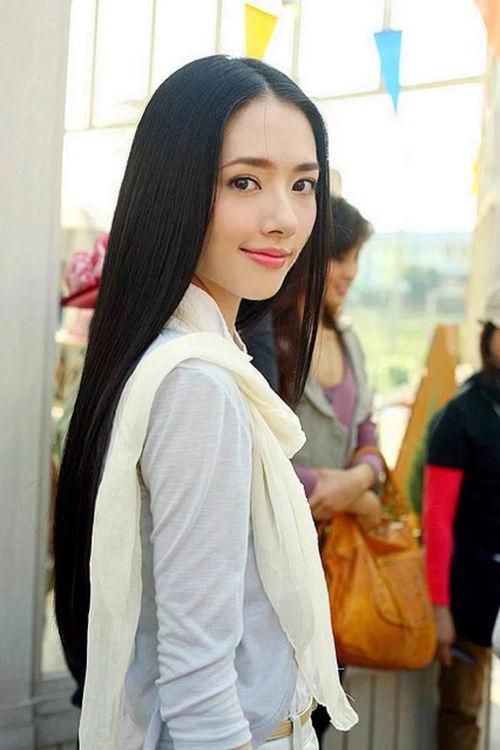 莉莉发的爆料视频在哪看,一探究竟